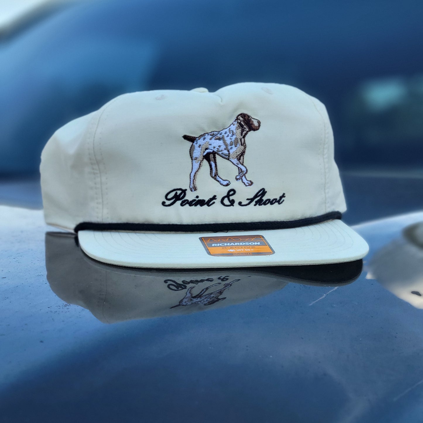 Pointer Hat Ivory/Black Rope